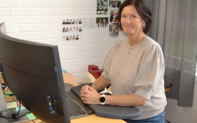 Helen kjem på bedehusbesøk